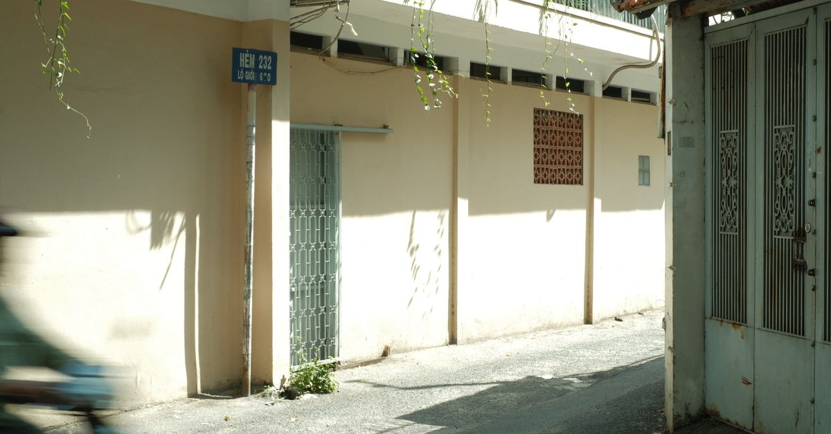 third_section_image_data.image_alt