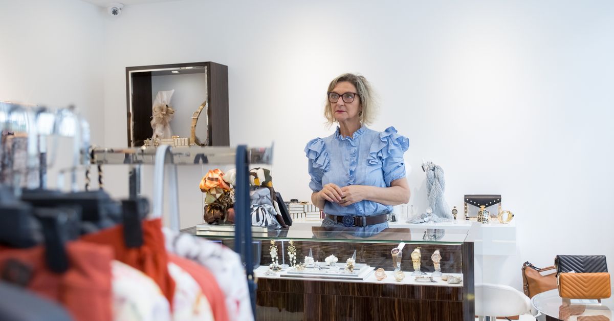 Sophisticated boutique in Portugal showcasing elegant accessories and stylish fashion items.